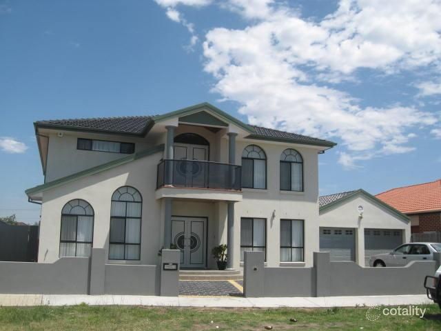 13 Winged Foot Dr, Sunshine North, VIC 3020