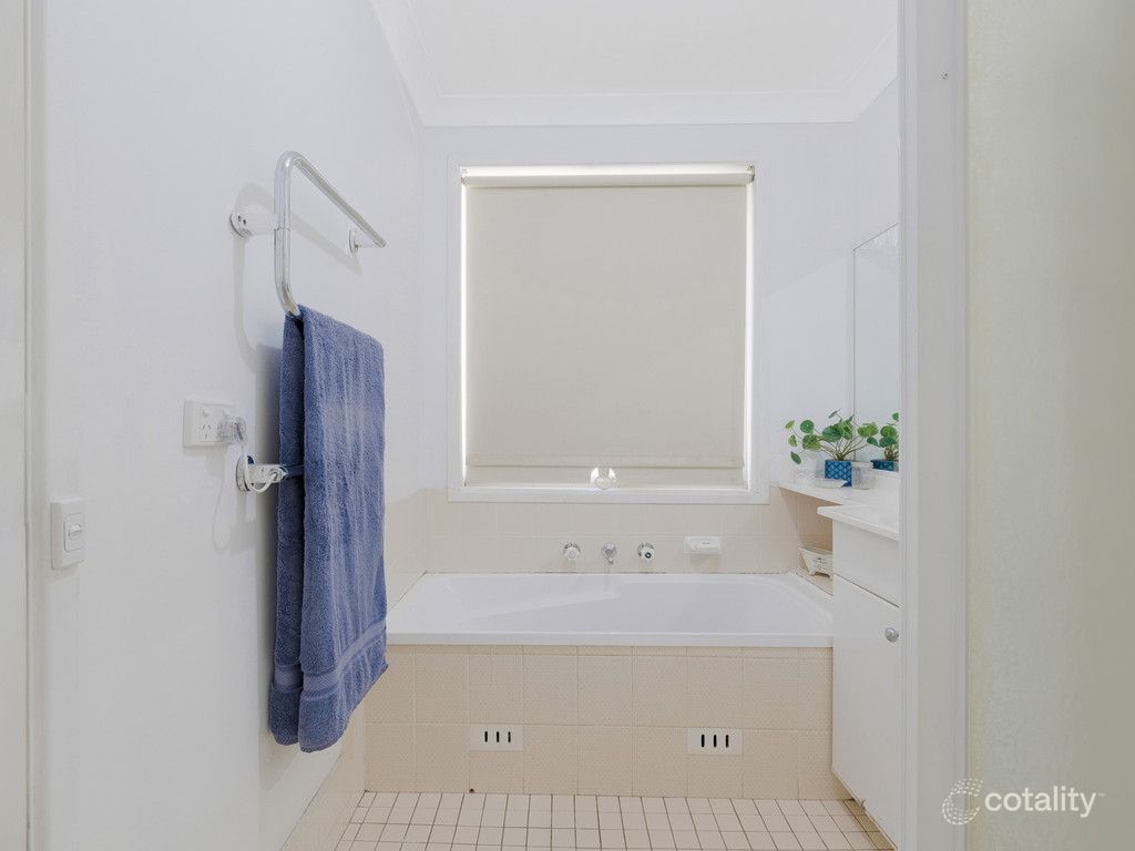 20 Harwood Pl, St Helens Park, NSW 2560