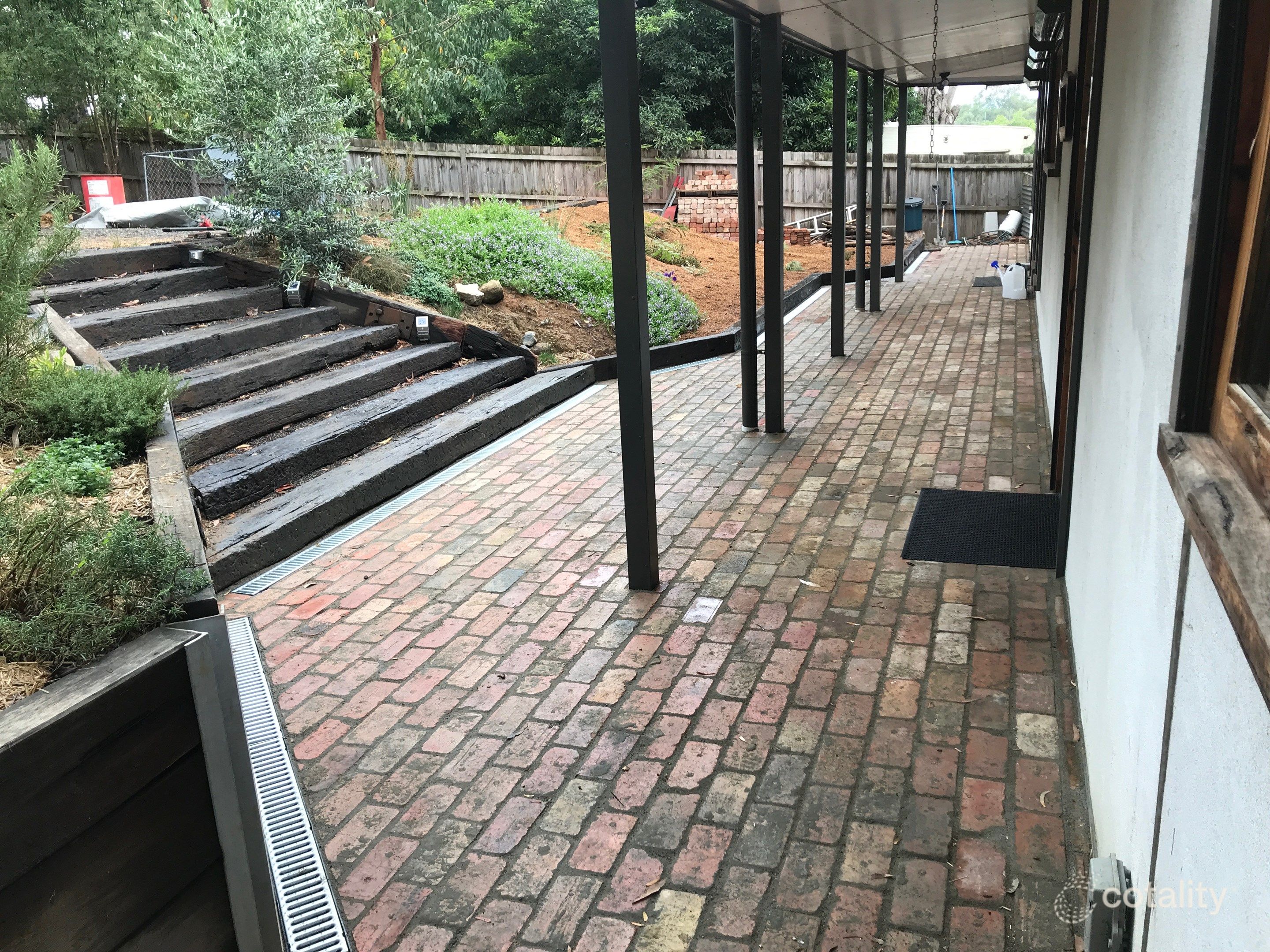 27 Forest Rd, Wesburn, VIC 3799