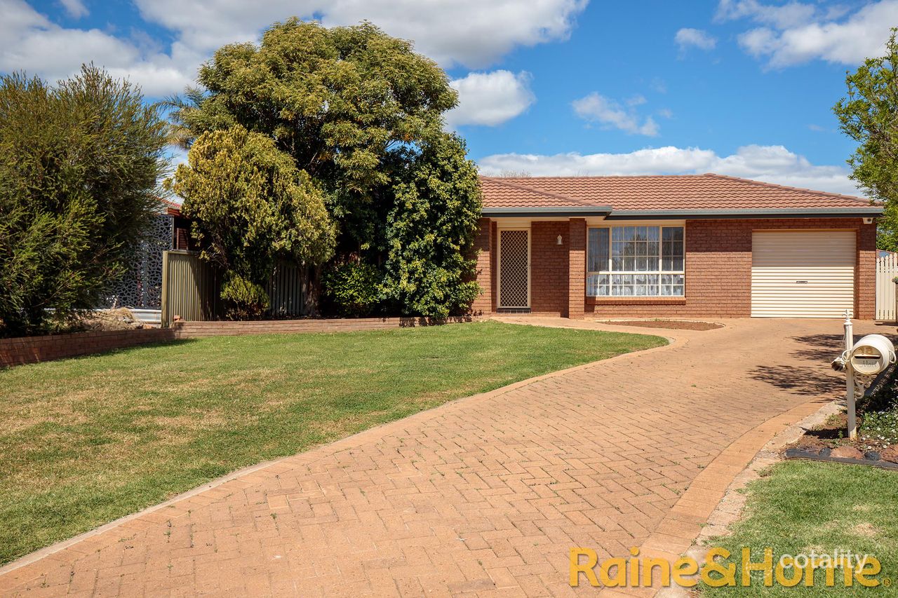 18 John Glenn Pl, Dubbo, NSW 2830