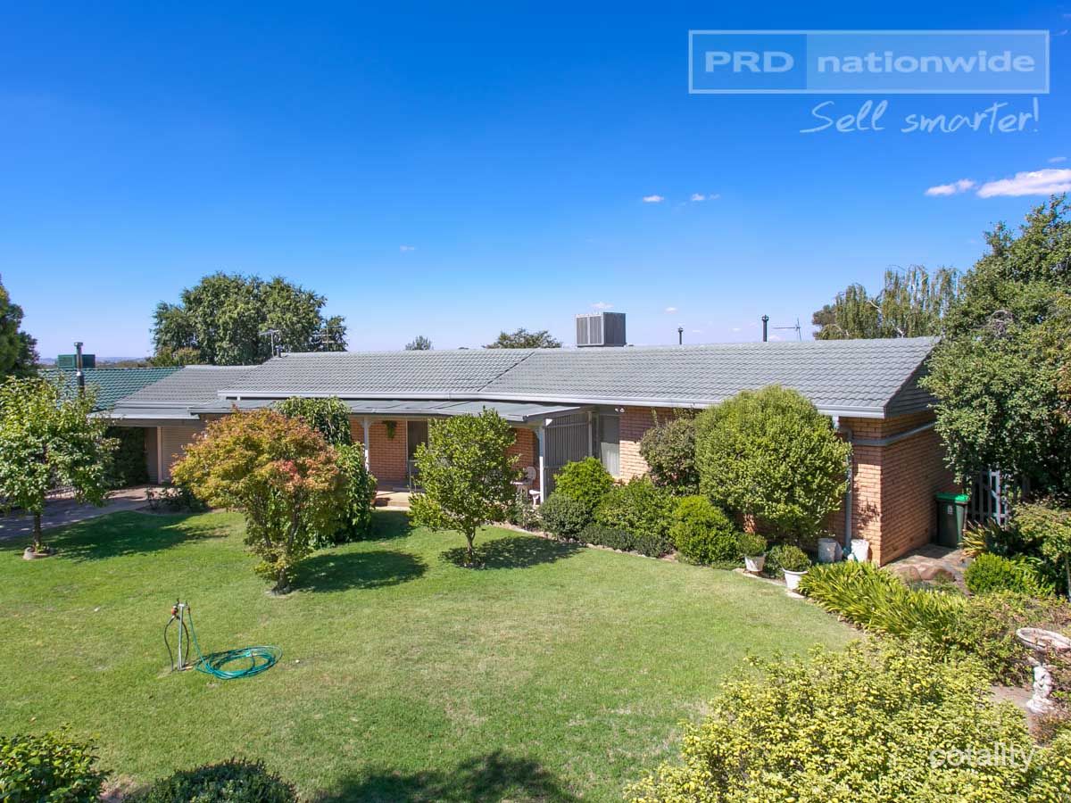11 Dalkeith Ave, Lake Albert, NSW 2650