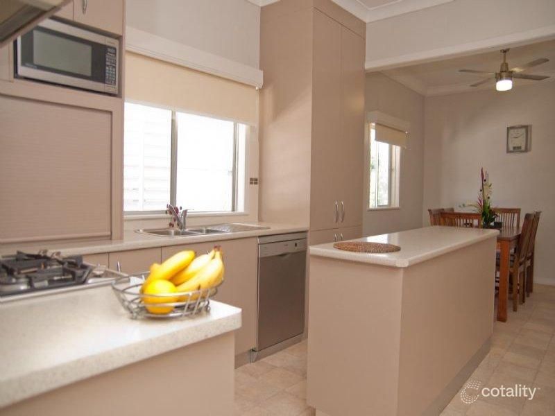 33 Zeehan St, Wavell Heights, QLD 4012