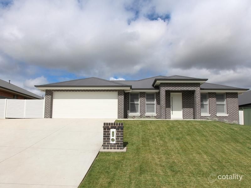 8 Mclean St, Windradyne, NSW 2795