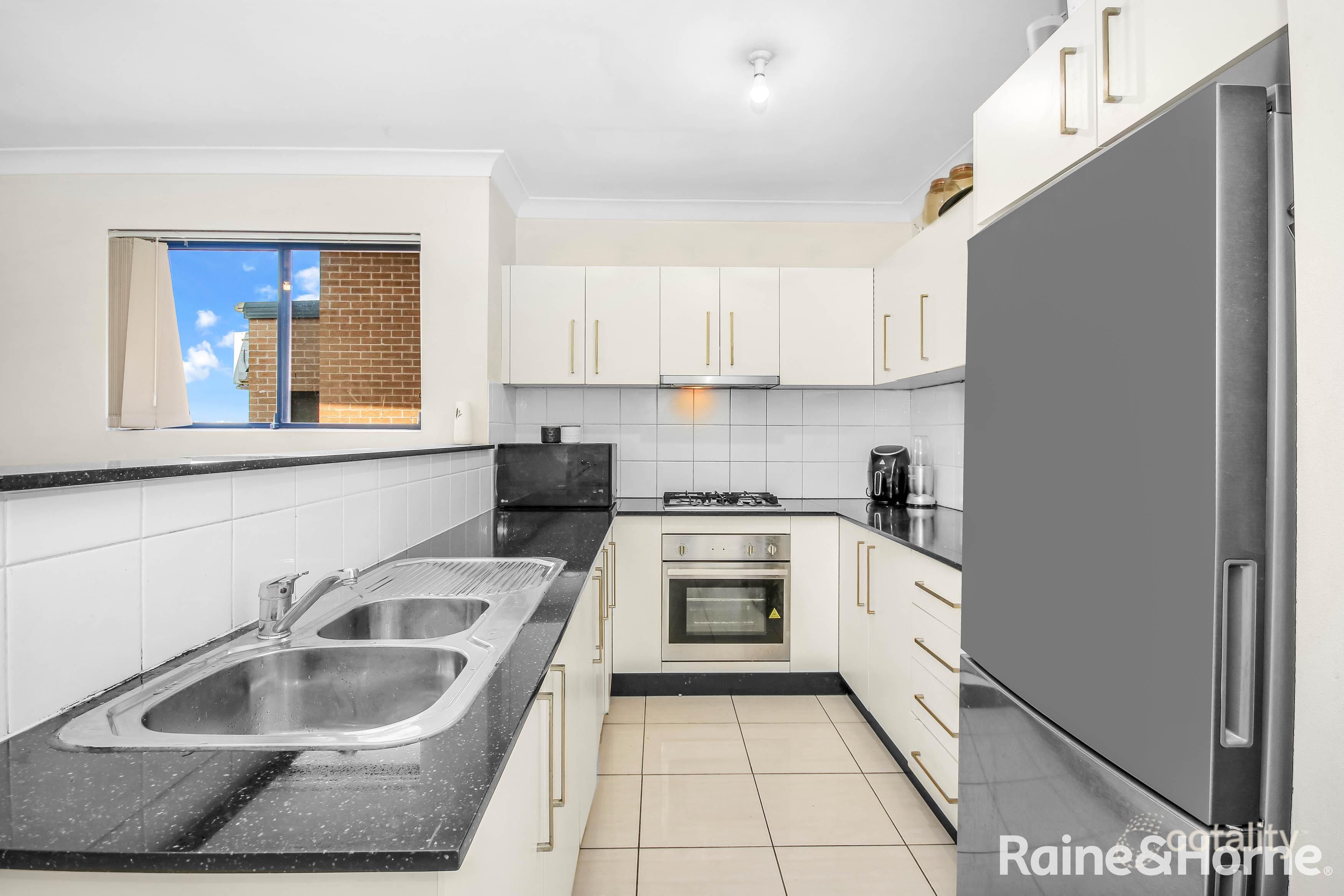 3b/34-36 Phillip St, St Marys, NSW 2760