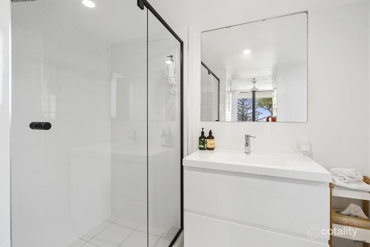 1/1187 Gold Coast Hwy, Palm Beach, QLD 4221