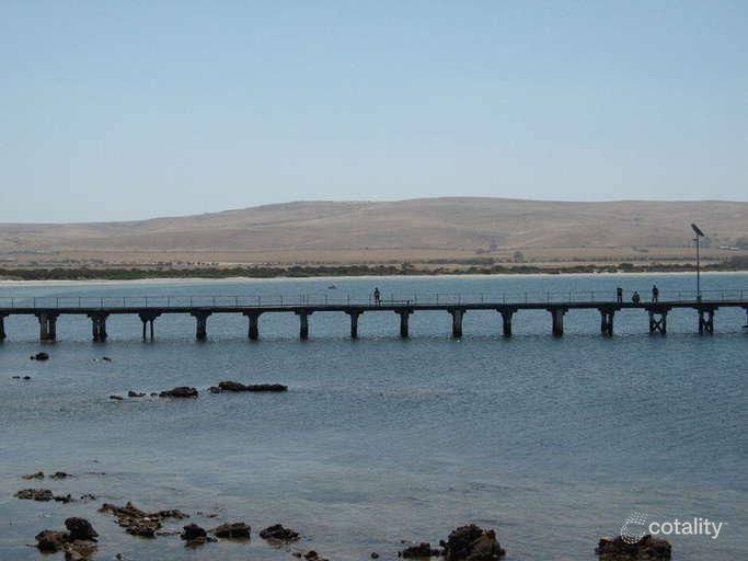 25 South East Tce, Louth Bay, SA 5607