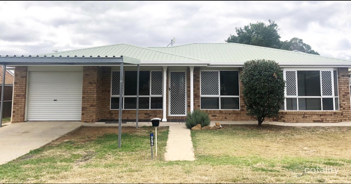 22 Gannan St, Clifton, QLD 4361