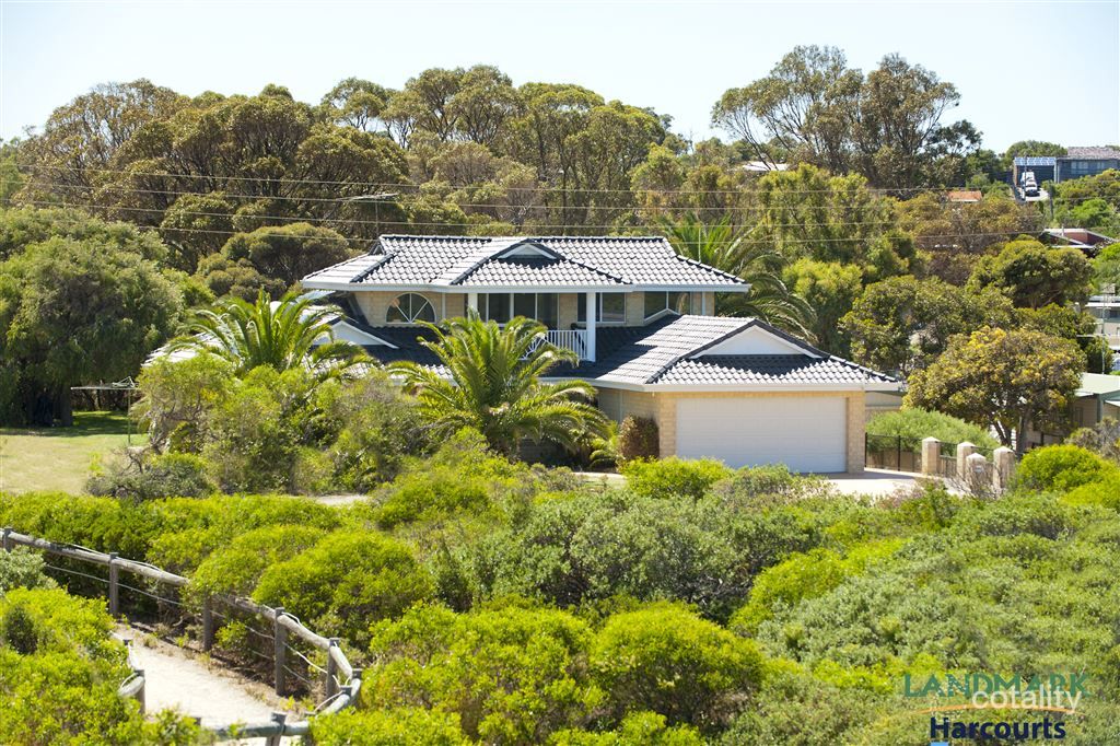18 West Coast Dr, Binningup, WA 6233