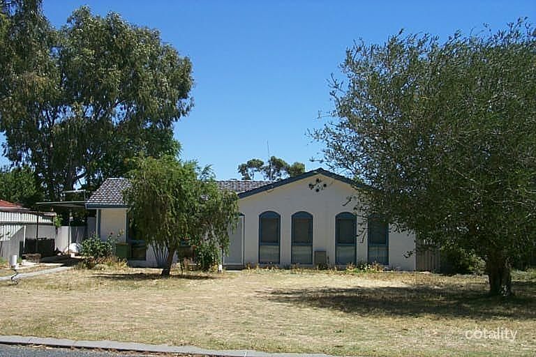23 Lowanna Way, Armadale, WA 6112