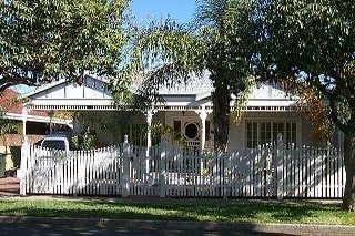 19 Dunbar Rd, Claremont, WA 6010