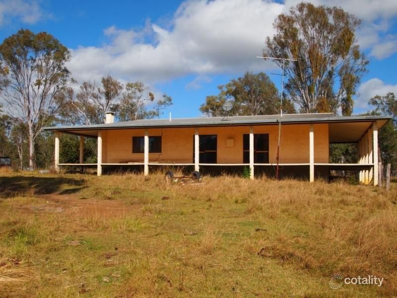 19 Burnett St, Nanango, QLD 4615