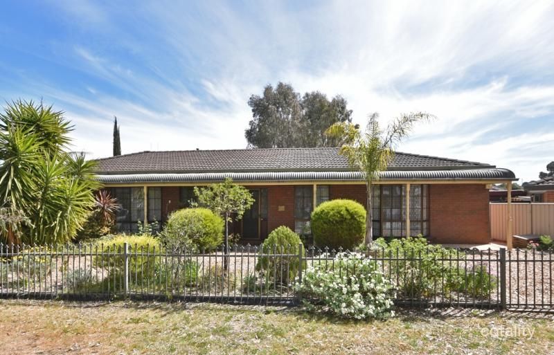 36 Crusoe Rd, Kangaroo Flat, VIC 3555