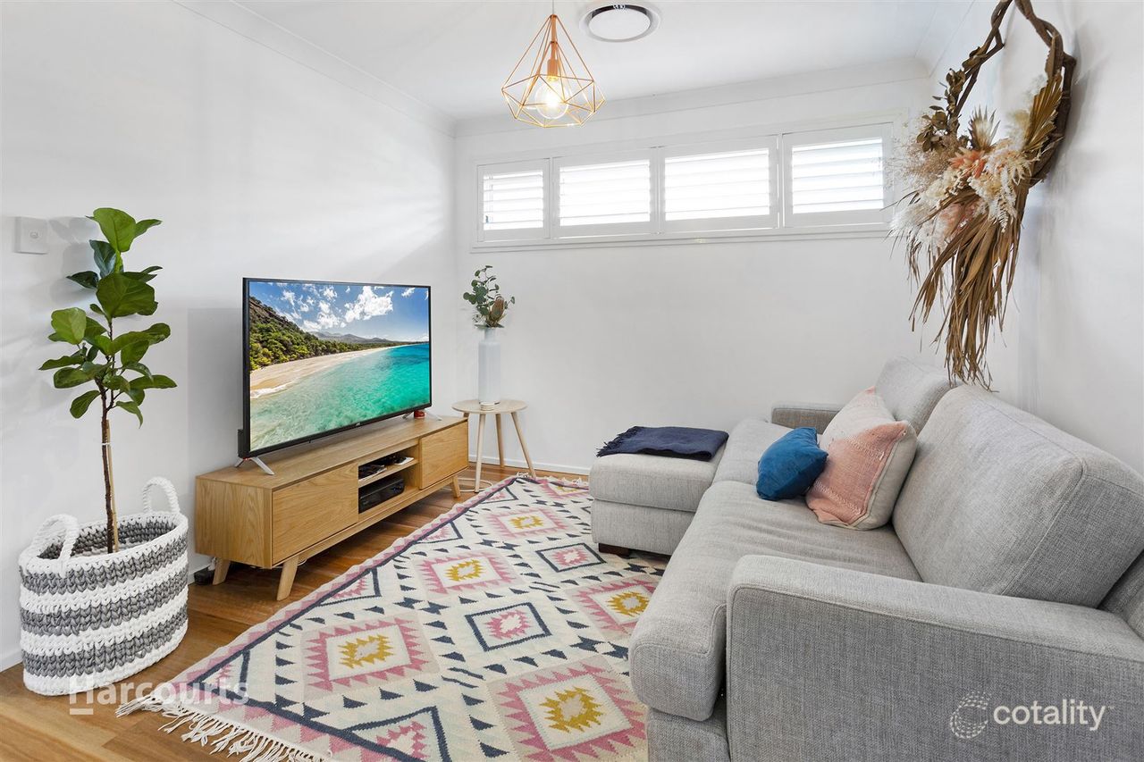 64 Yellow Rock Rd, Tullimbar, NSW 2527