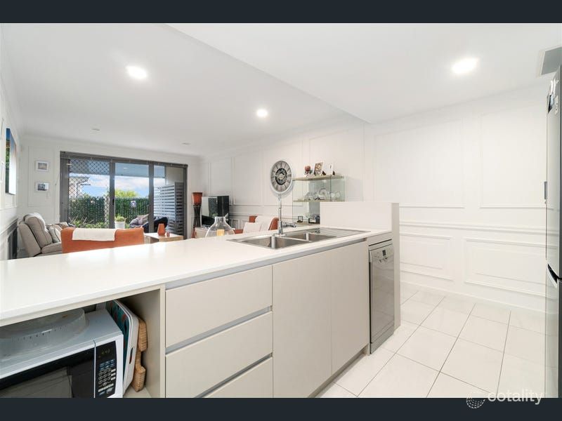 1/1 Clubhouse Lane, Gnangara, WA 6077