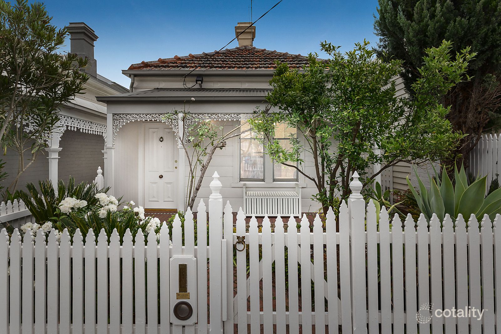28 Sercombe Gr, Hawthorn, VIC 3122