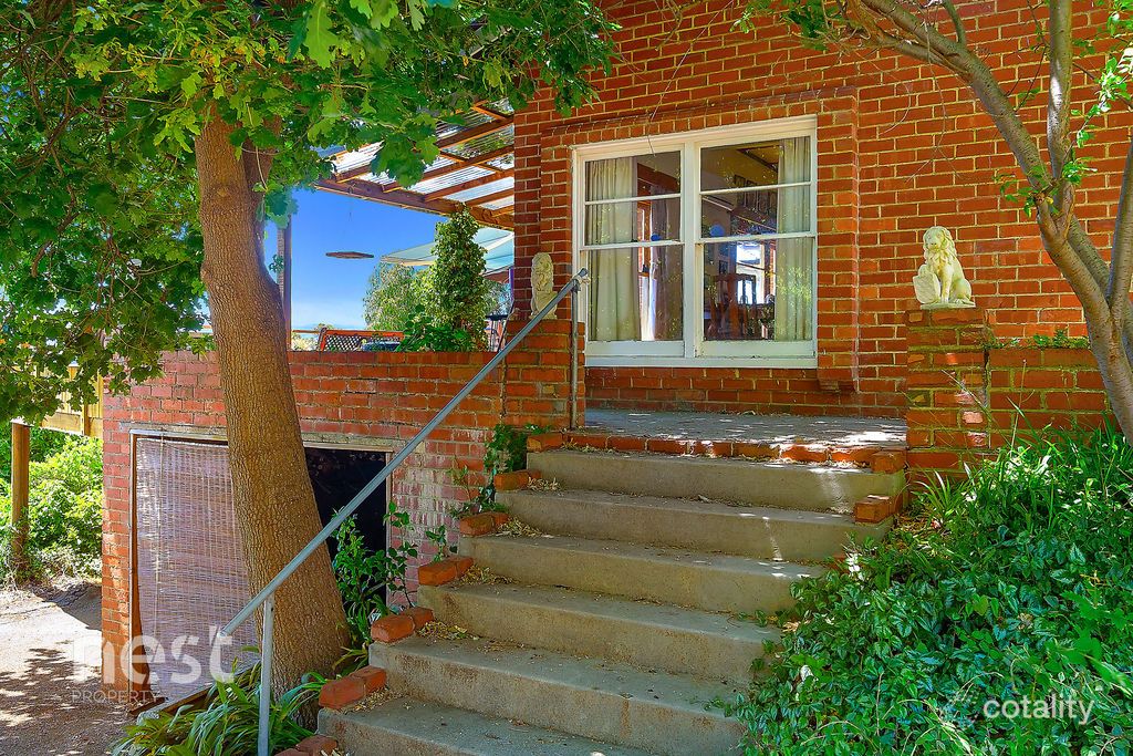 17 Benjafield Tce, Mount Stuart, TAS 7000