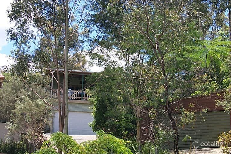6 Jocelyn Ct, Chapel Hill, QLD 4069