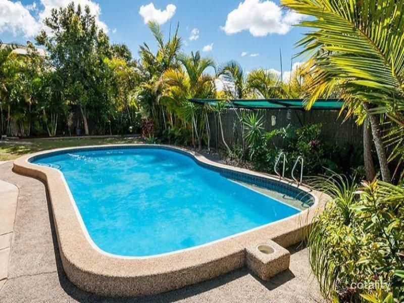 2 Kerr St, Clinton, QLD 4680
