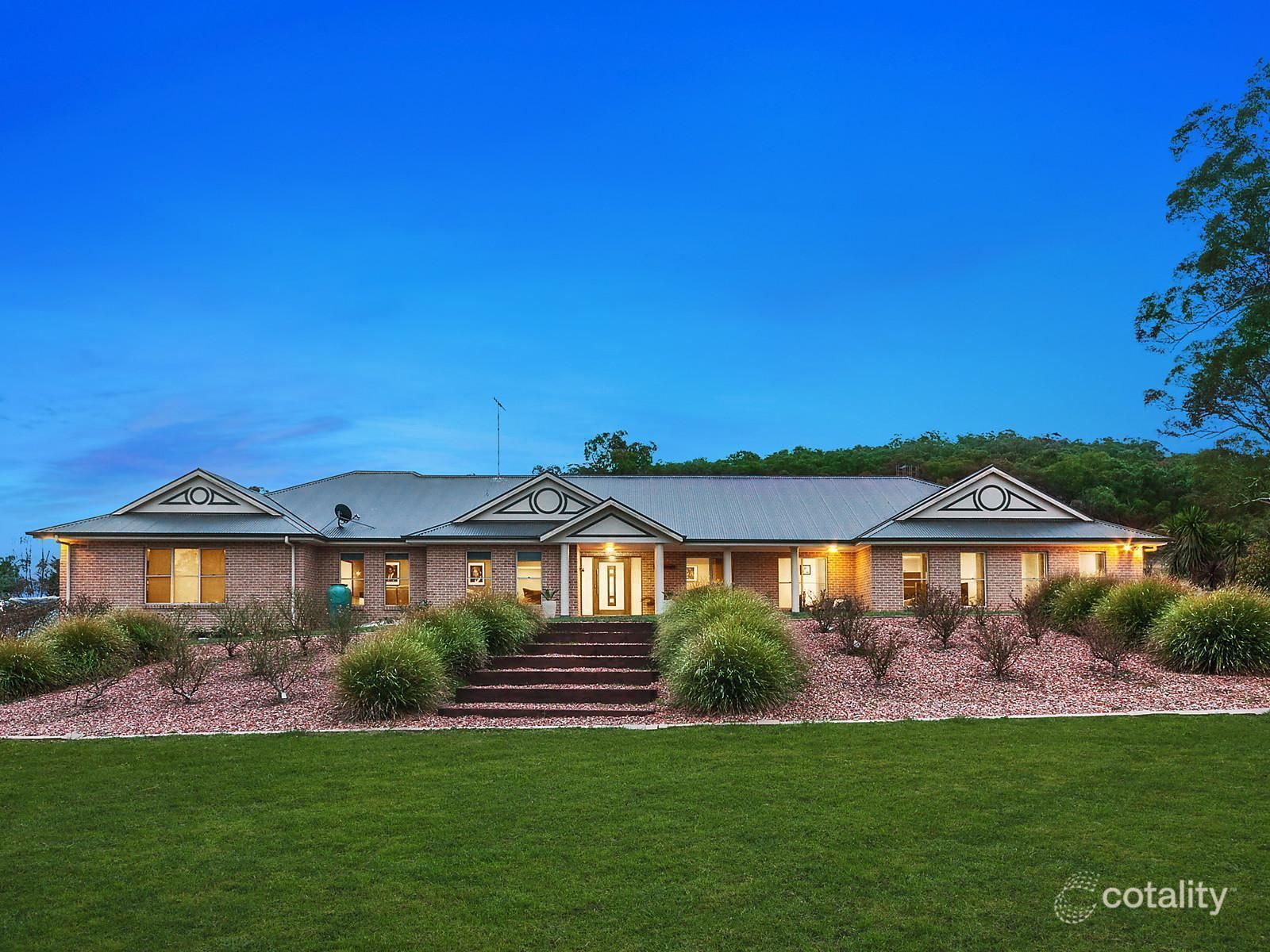 14 O'Malley Pl, Googong, NSW 2620