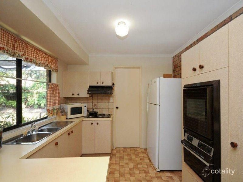 5 Debra St, Withcott, QLD 4352
