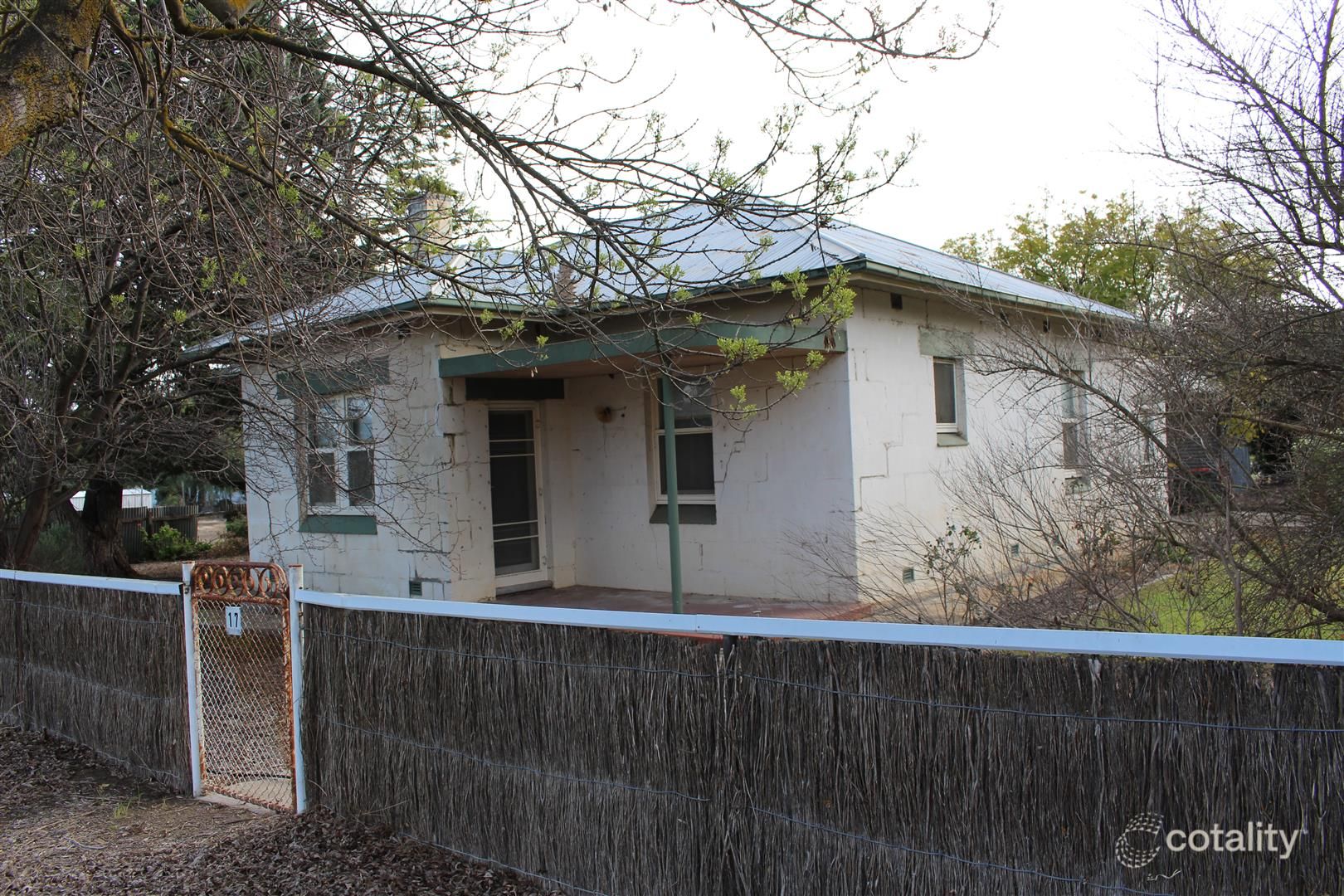 15 Handyside Tce, Bordertown, SA 5268