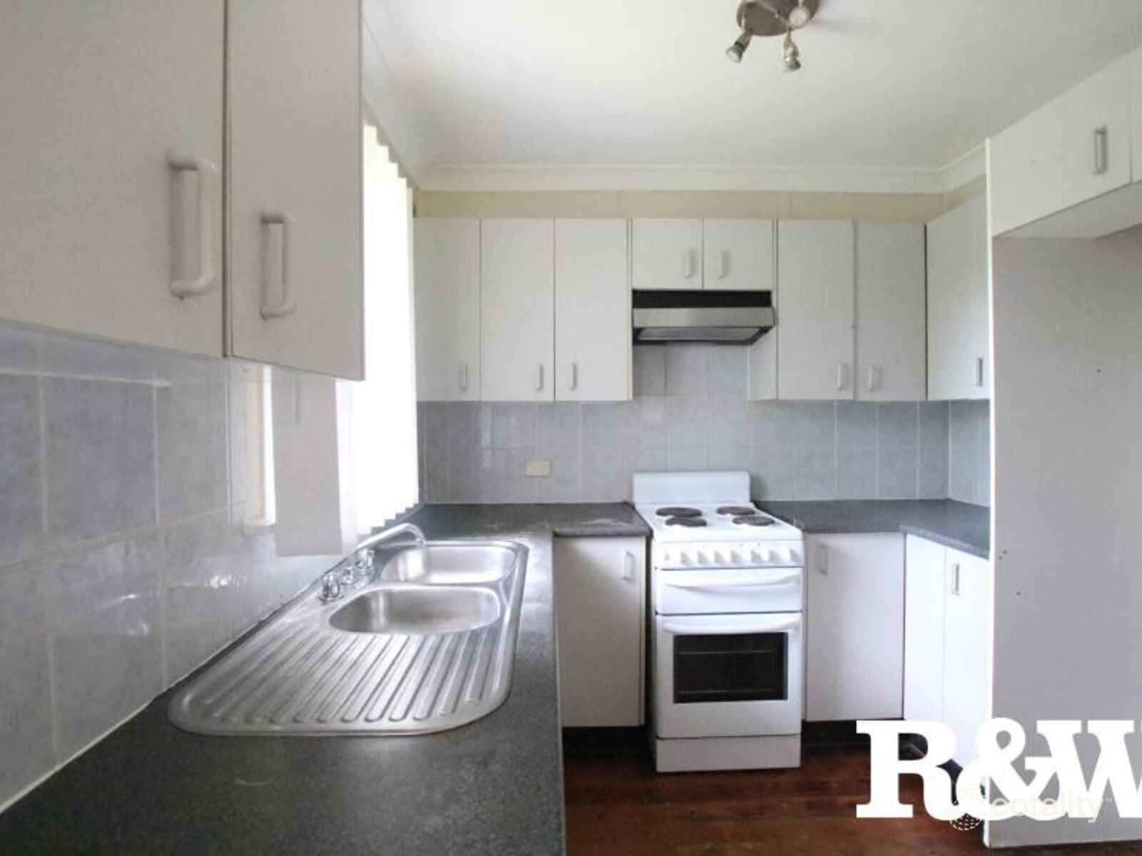 4 Ellsworth Dr, Tregear, NSW 2770