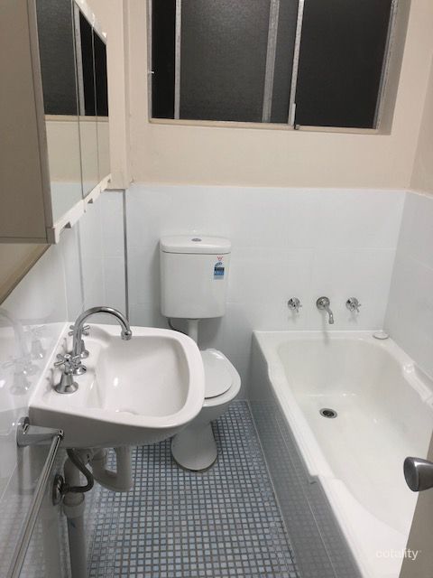 18/11 St Albans Rd, Kingsgrove, NSW 2208