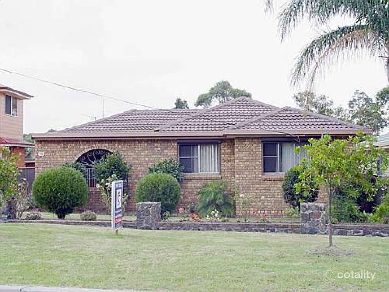 98 Barton St, Oak Flats, NSW 2529
