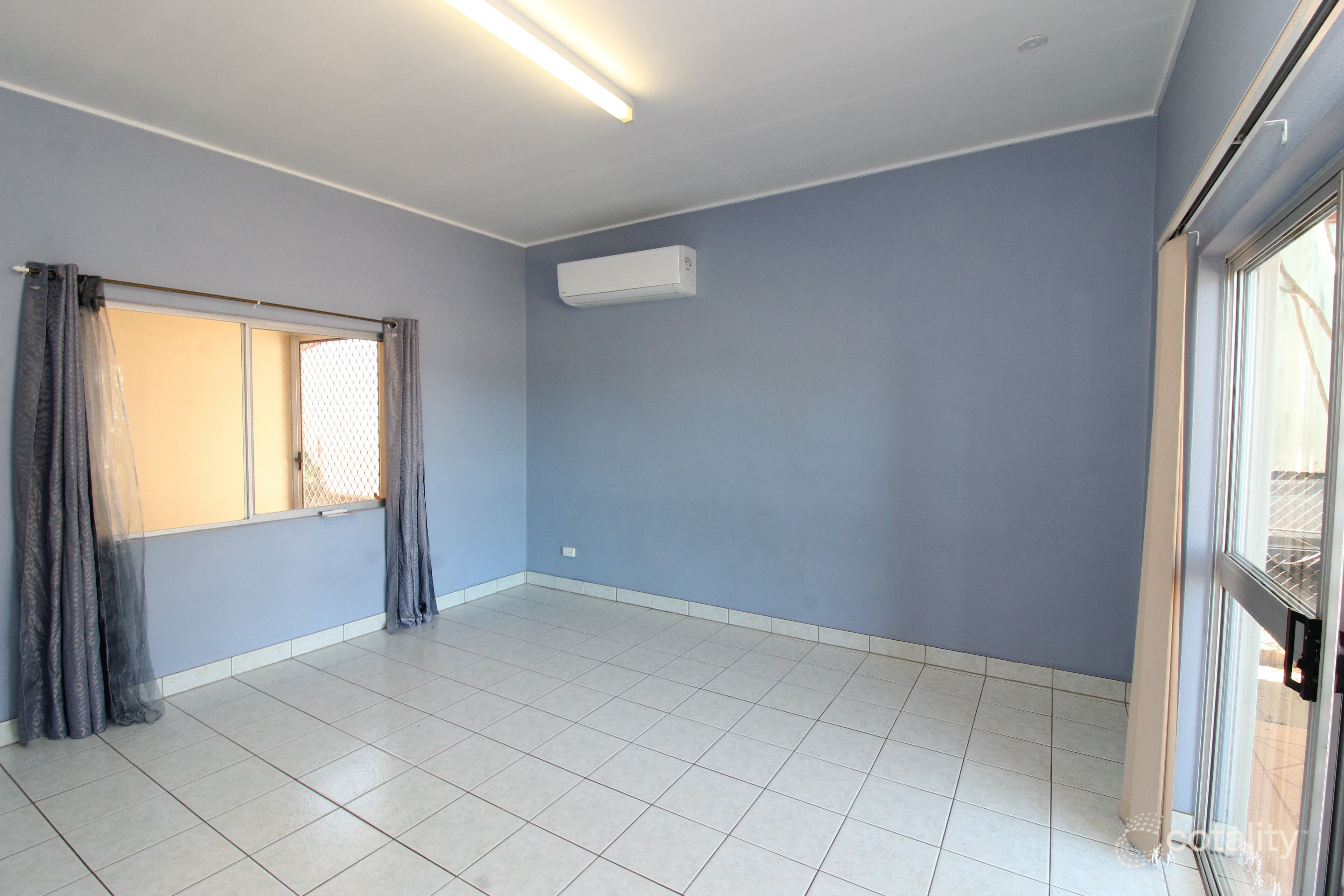 40 Enid St, Mornington, QLD 4825