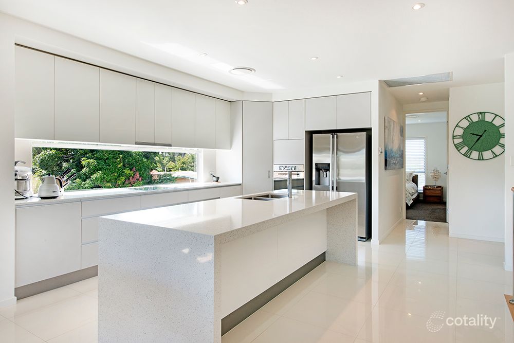 52a Milton Ave, Paradise Point, QLD 4216