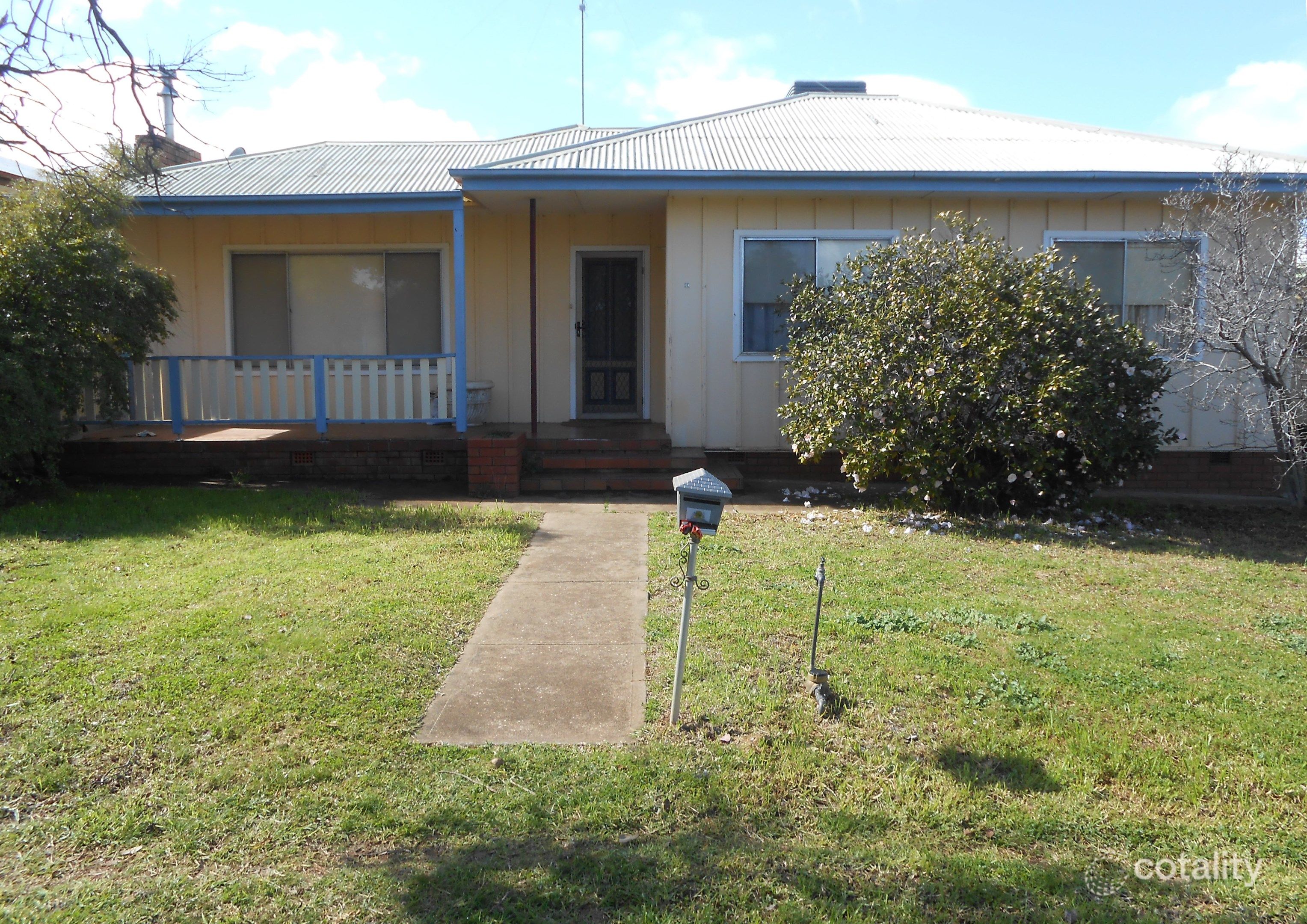 11 Wattle St, Parkes, NSW 2870