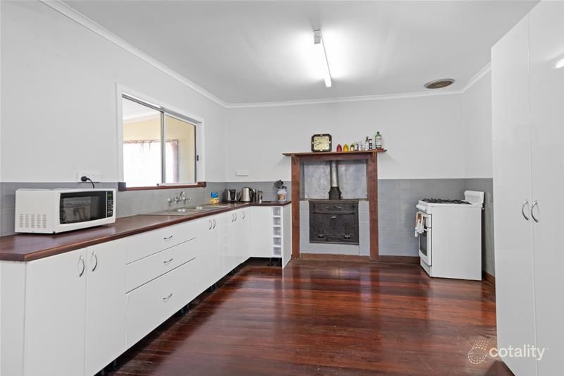 8 Dorothea St, South Kalgoorlie, WA 6430