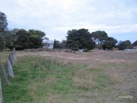 18 Cork St, Gundaroo, NSW 2620