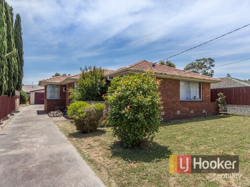 23 Evelyne Ave, Cranbourne, VIC 3977