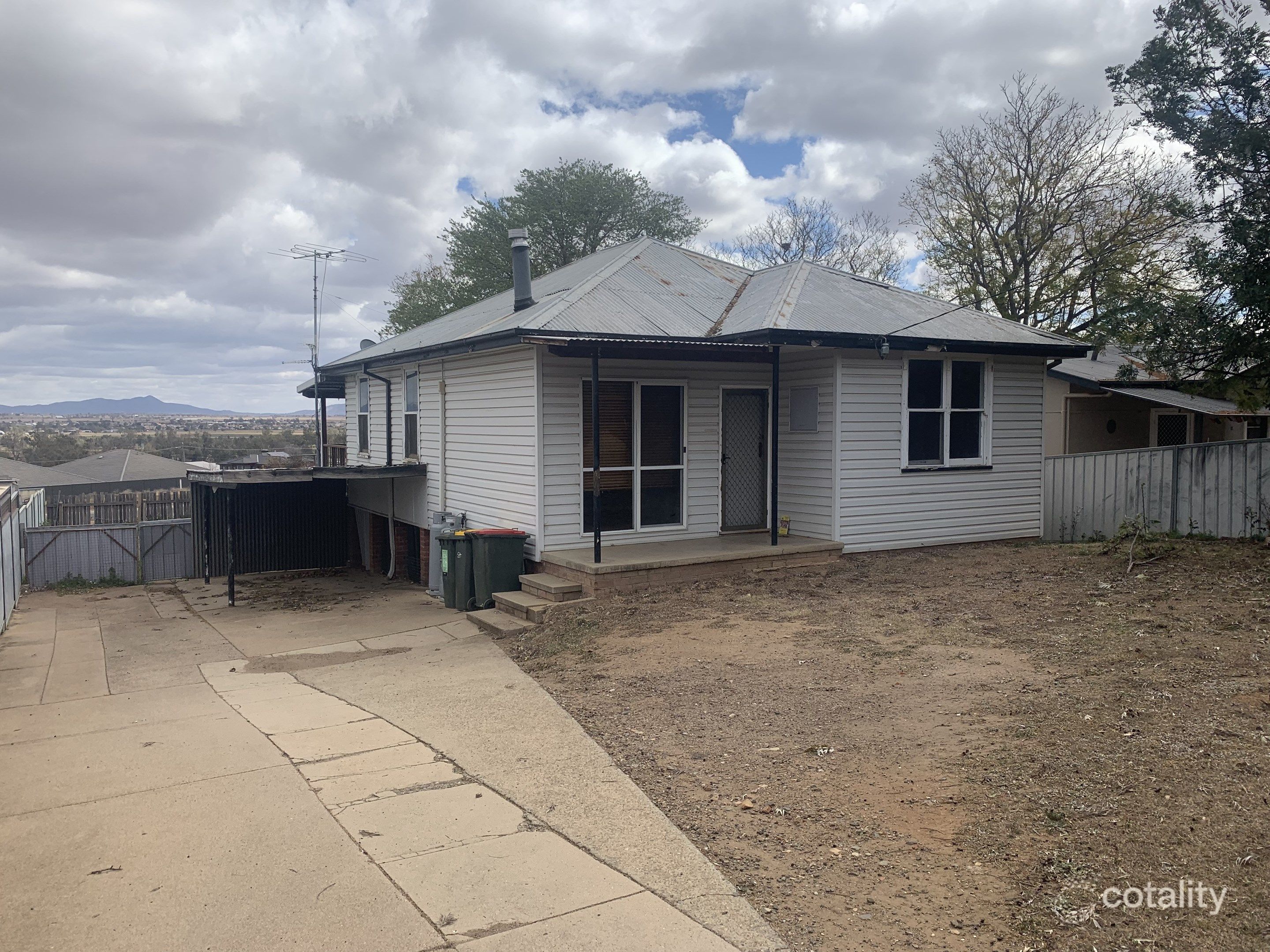 13 Peel St, North Tamworth, NSW 2340