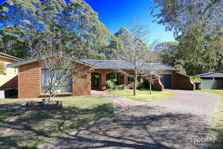 13 Kenton Cres, Valentine, NSW 2280