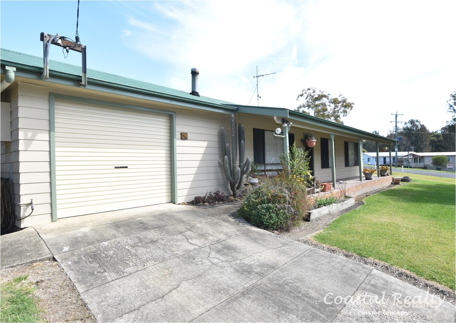 2 Warramutty St, Coomba Park, NSW 2428