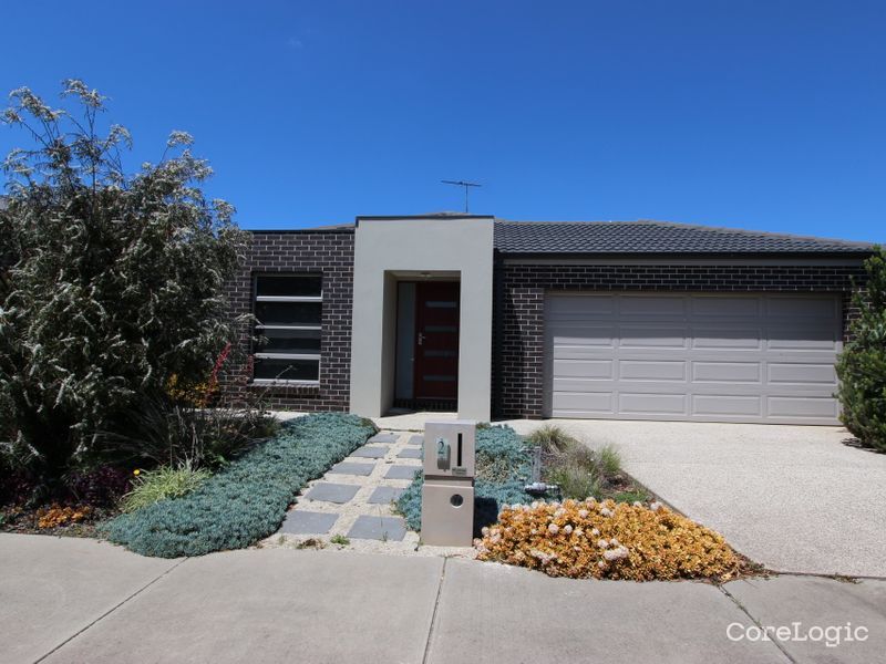 2 Grebe Ct, Lara, VIC 3212