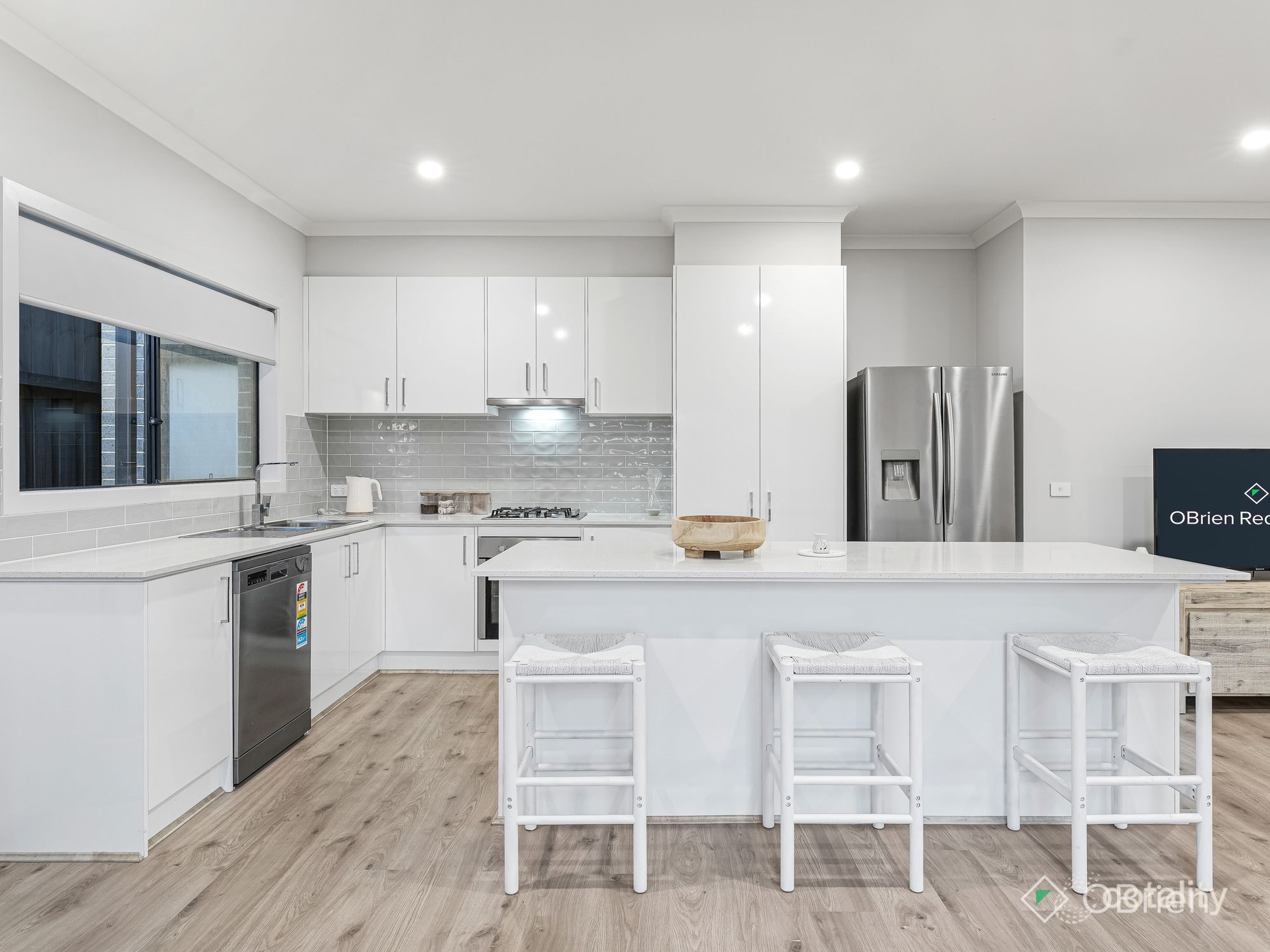 65 Hikari Cres, Cranbourne South, VIC 3977