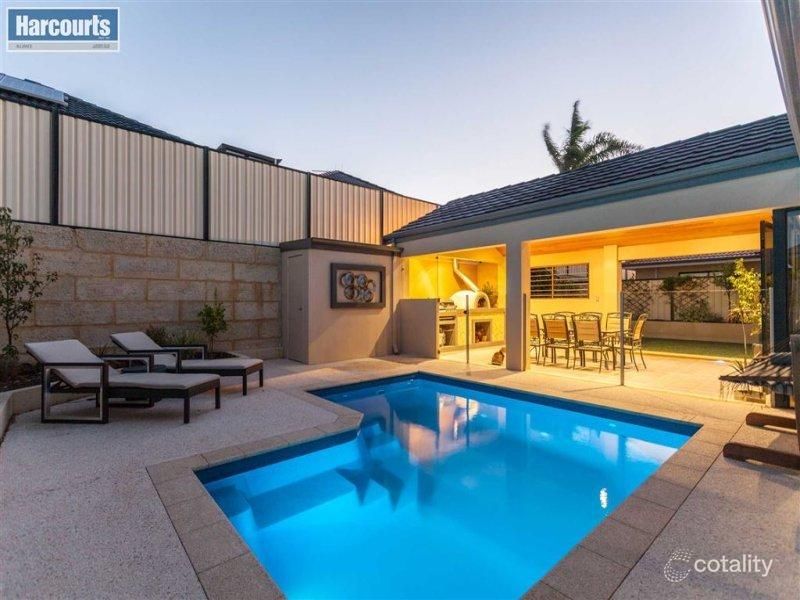 24 Observatory Dr, Clarkson, WA 6030