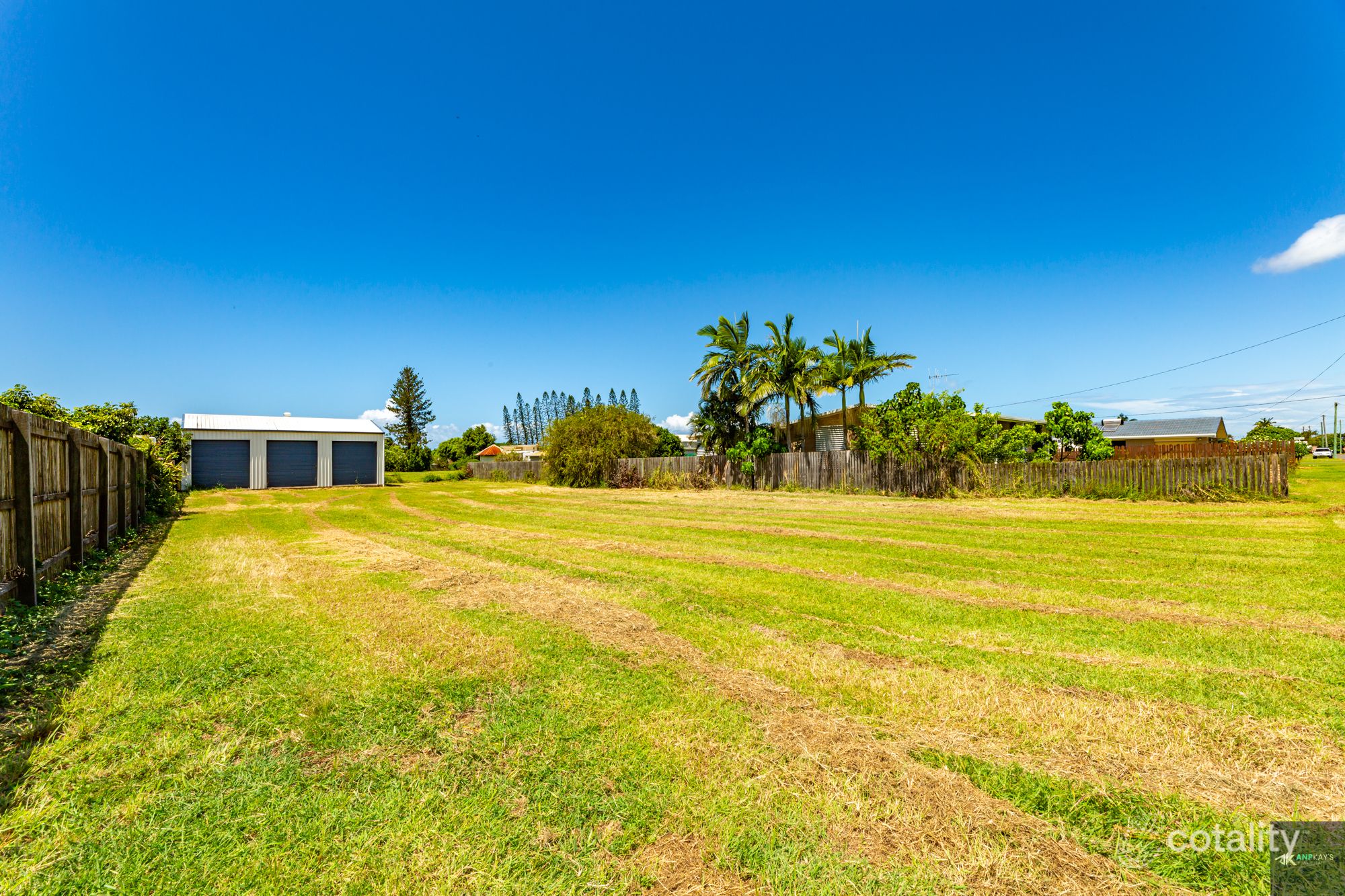 32 Shelley St, Burnett Heads, QLD 4670