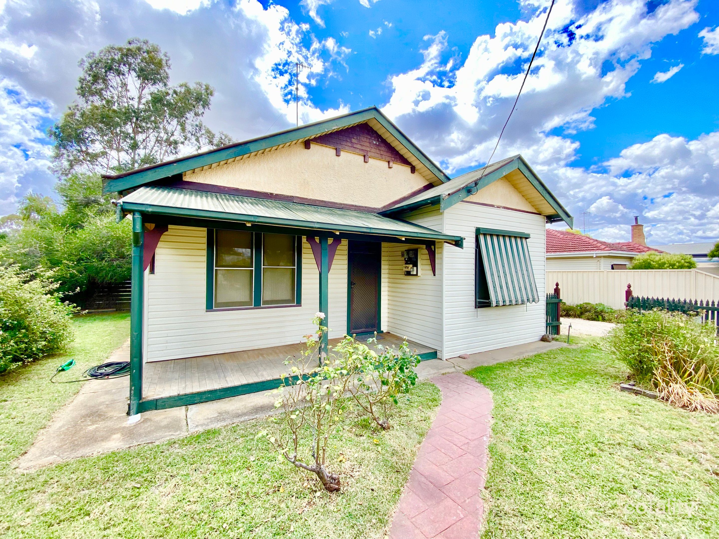 459 Poictiers St, Deniliquin, NSW 2710