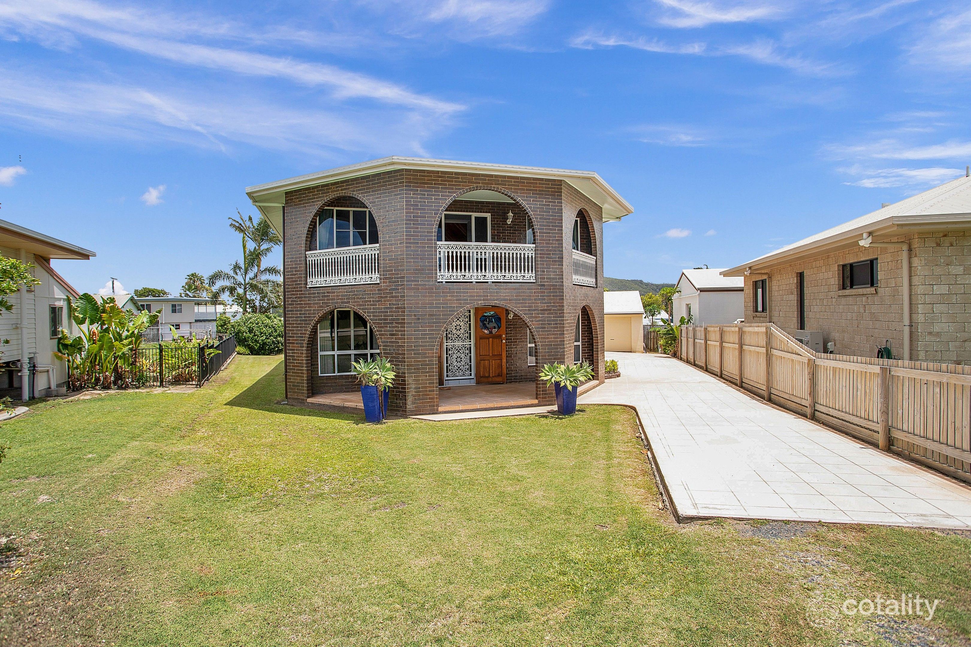 24 Westcott Ave, Campwin Beach, QLD 4737