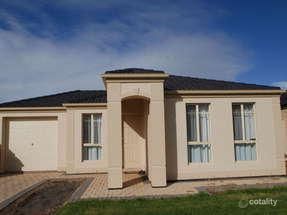 18 Blue Bay Ave, Aldinga Beach, SA 5173