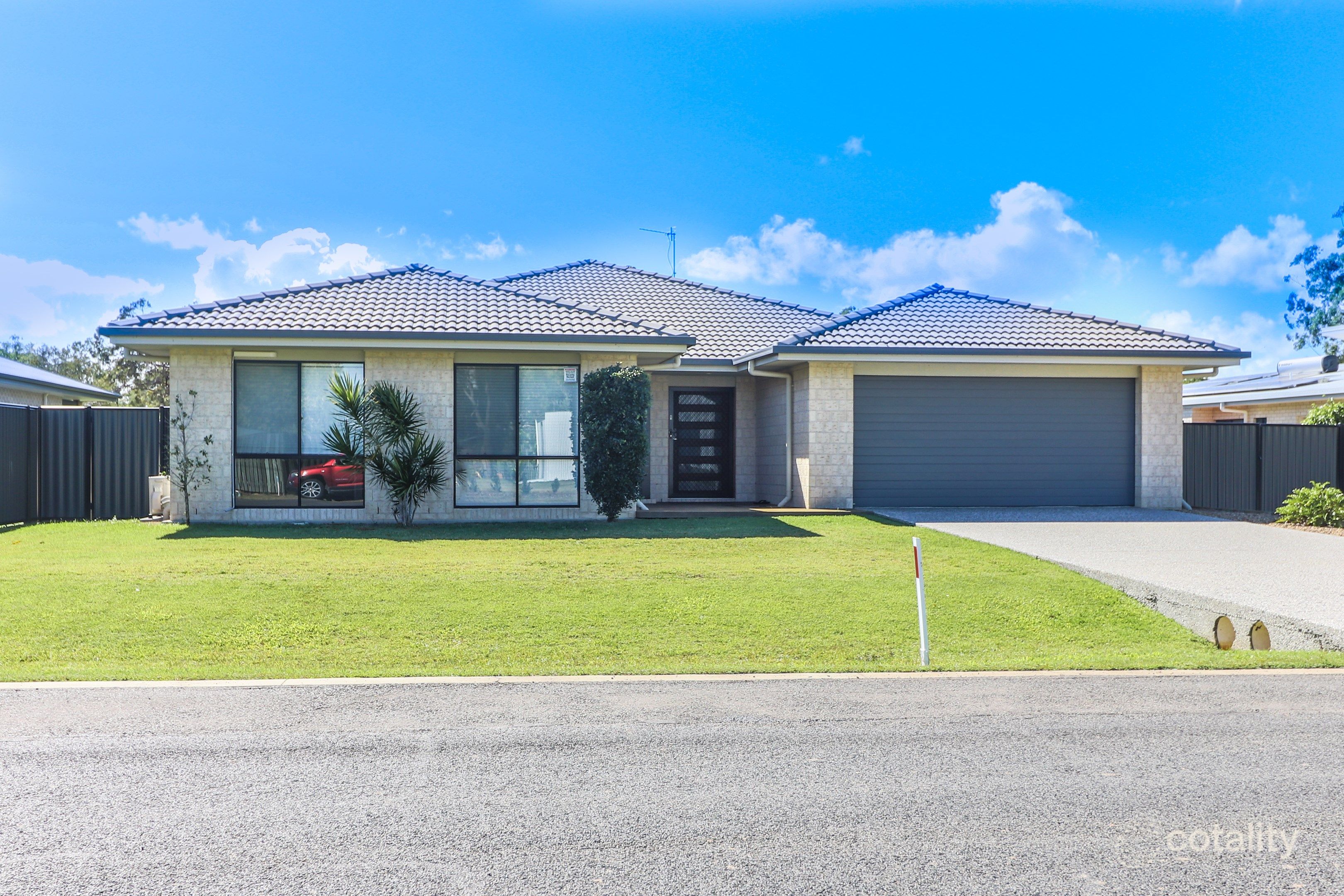 19 Senorita Pde, Urangan, QLD 4655