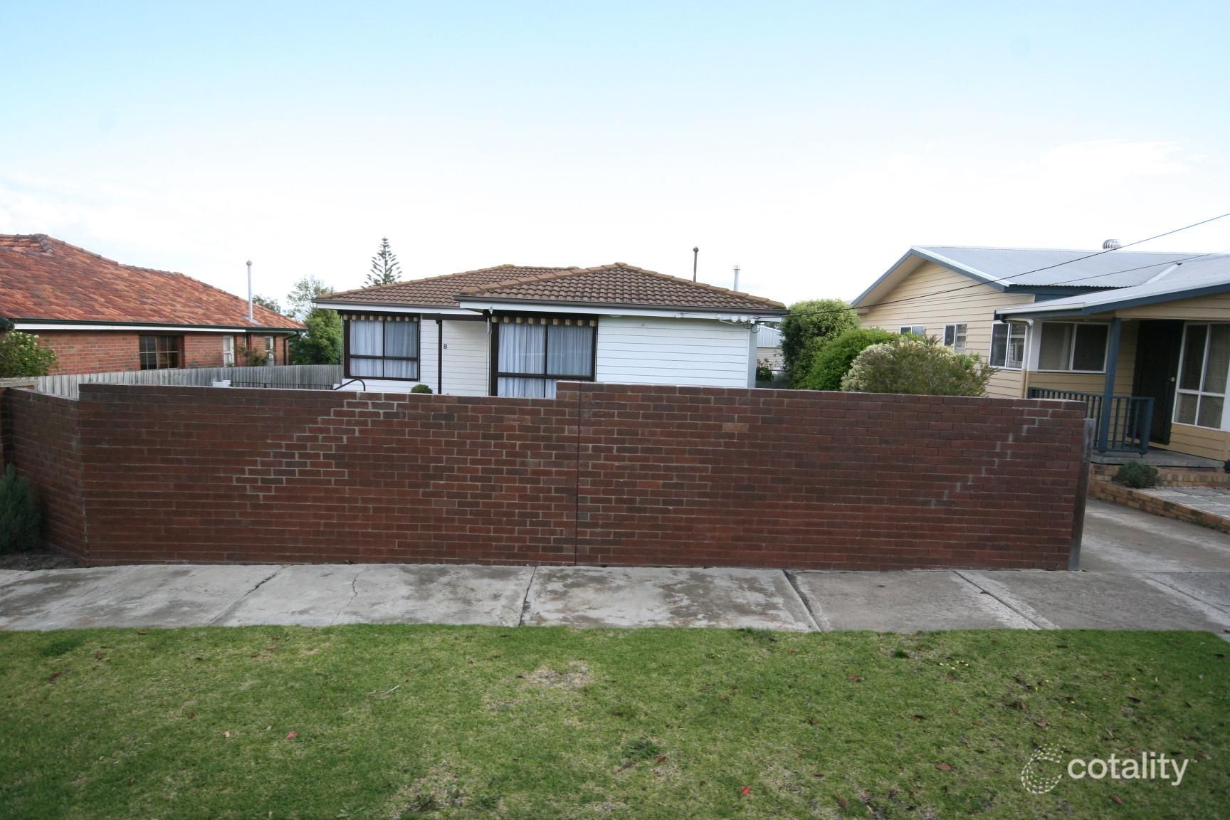 8 Maurice St, Herne Hill, VIC 3218