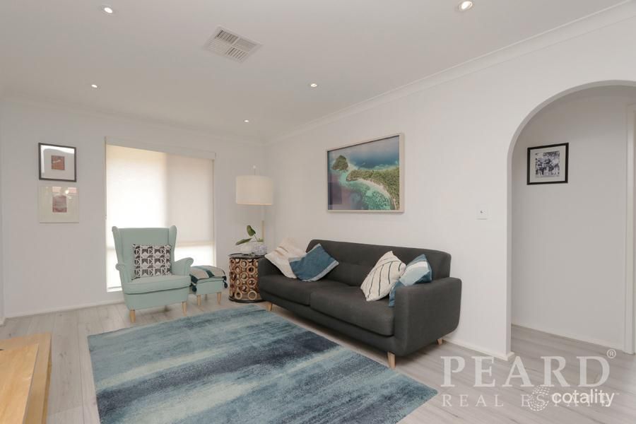 11/17 Alga St, Scarborough, WA 6019