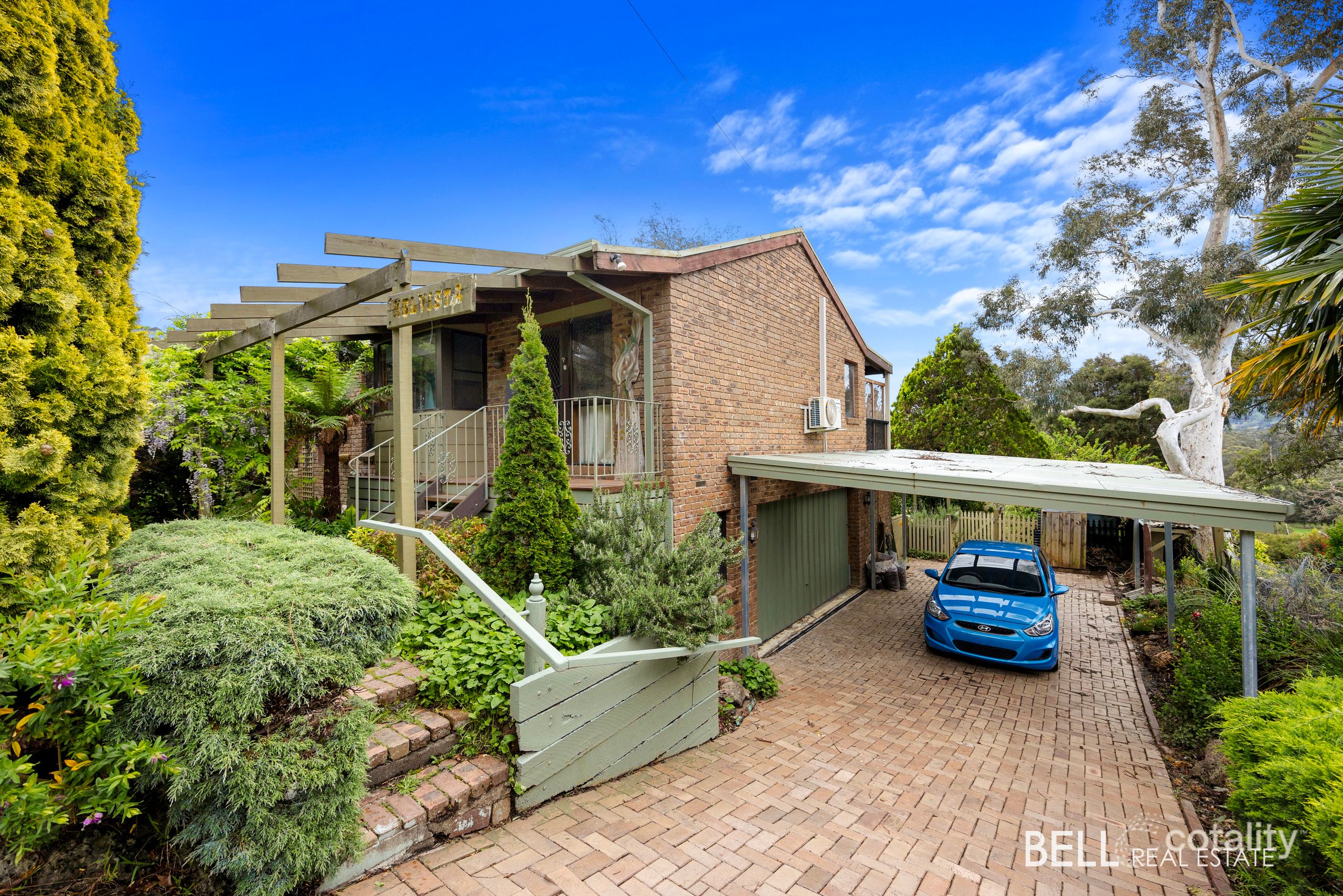 45 Alpine Bvd, Launching Place, VIC 3139