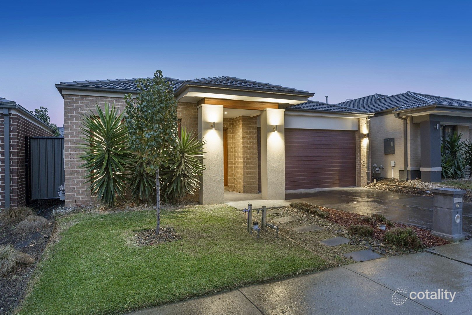 69 Wheelers Park Dr, Cranbourne North, VIC 3977