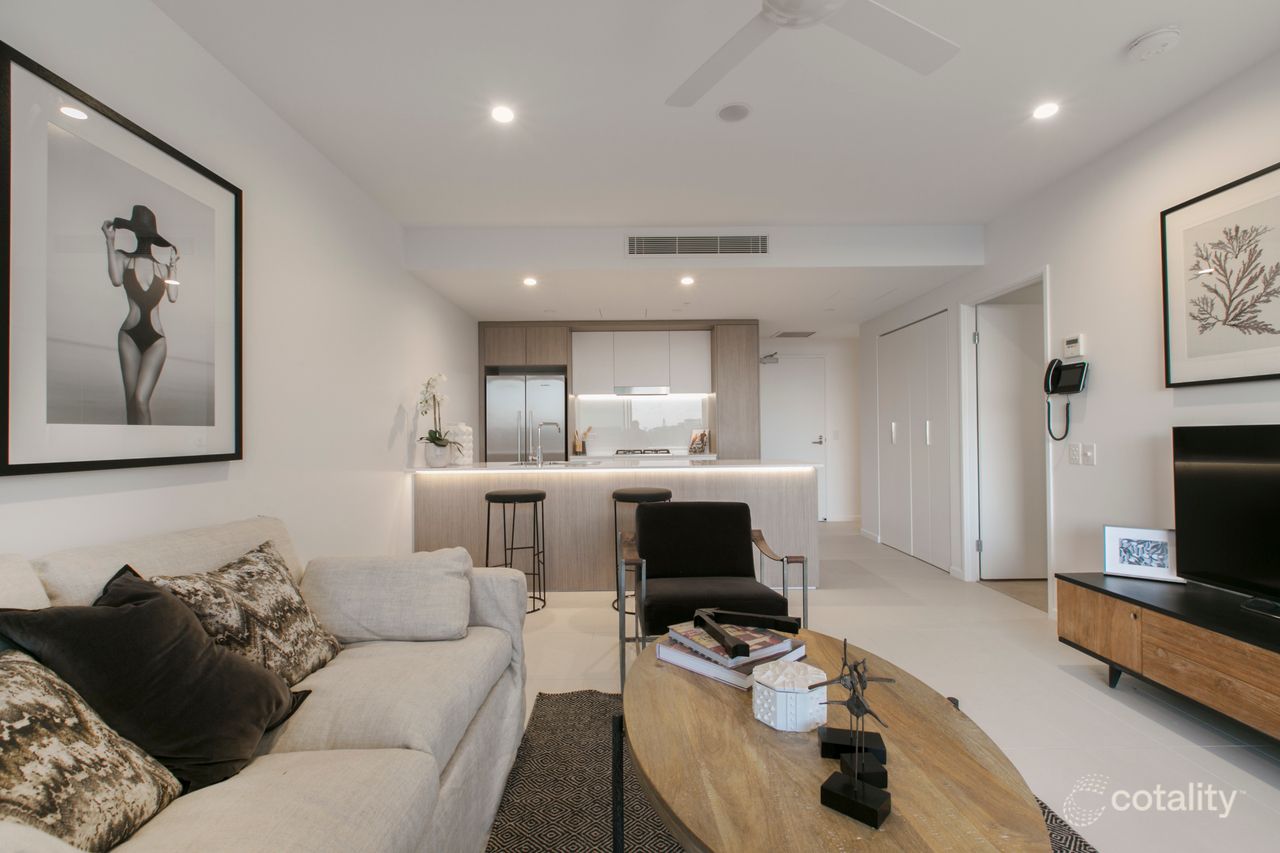 2099/123 Cavendish Rd, Coorparoo, QLD 4151